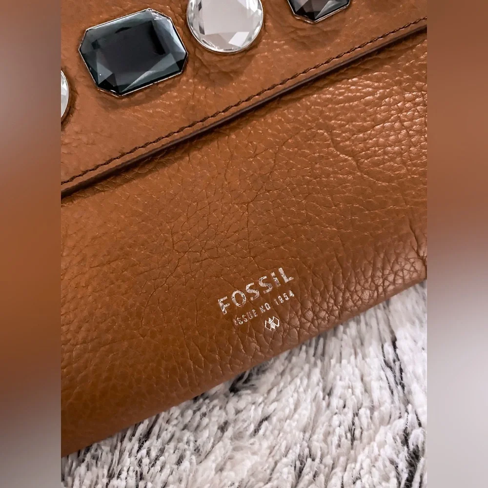 FOSSIL WRISTLET PURSE CLUTCH EXCELLENT CONDITION LEATHER JEWELED TAN - Picture 2 of 9